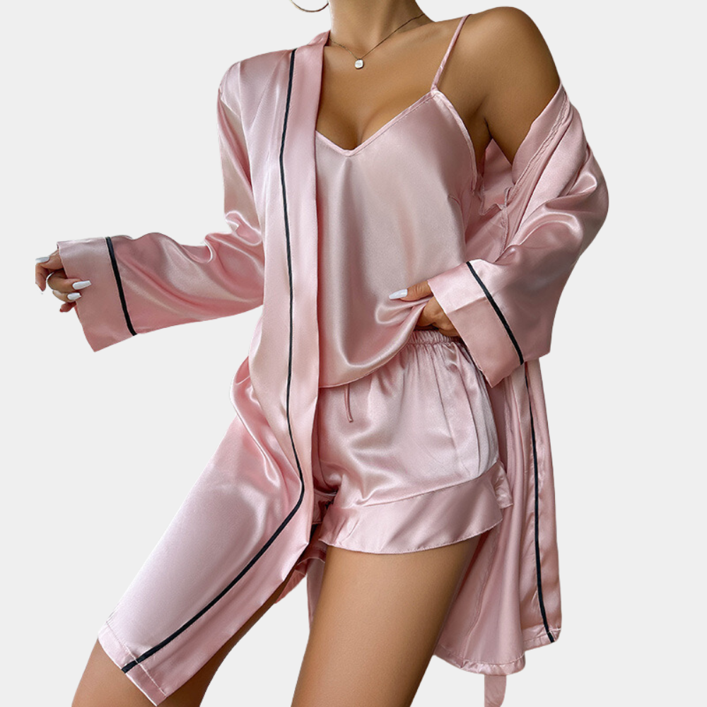 Elegant pajama set for women