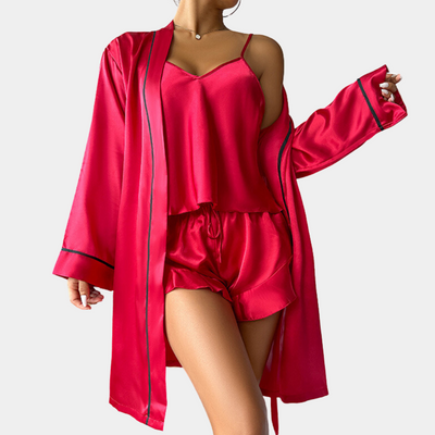 Elegant pajama set for women