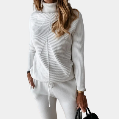 Elegant two-piece knitted women's set