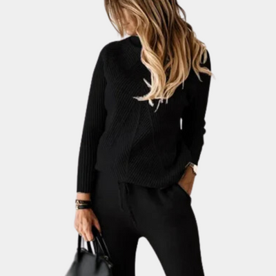 Elegant two-piece knitted women's set