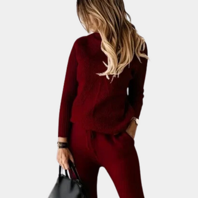 Elegant two-piece knitted women's set