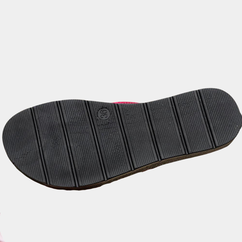 Ivona - Fashionable and breathable women's slippers
