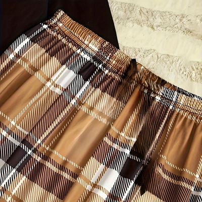 Inge - Comfortable Crew Neck Top and Plaid Pants Ensemble