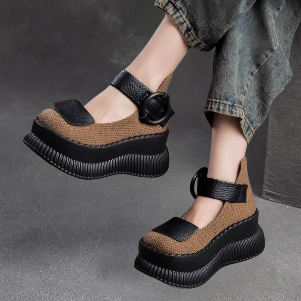 Denyse - Casual shoes with belt for women