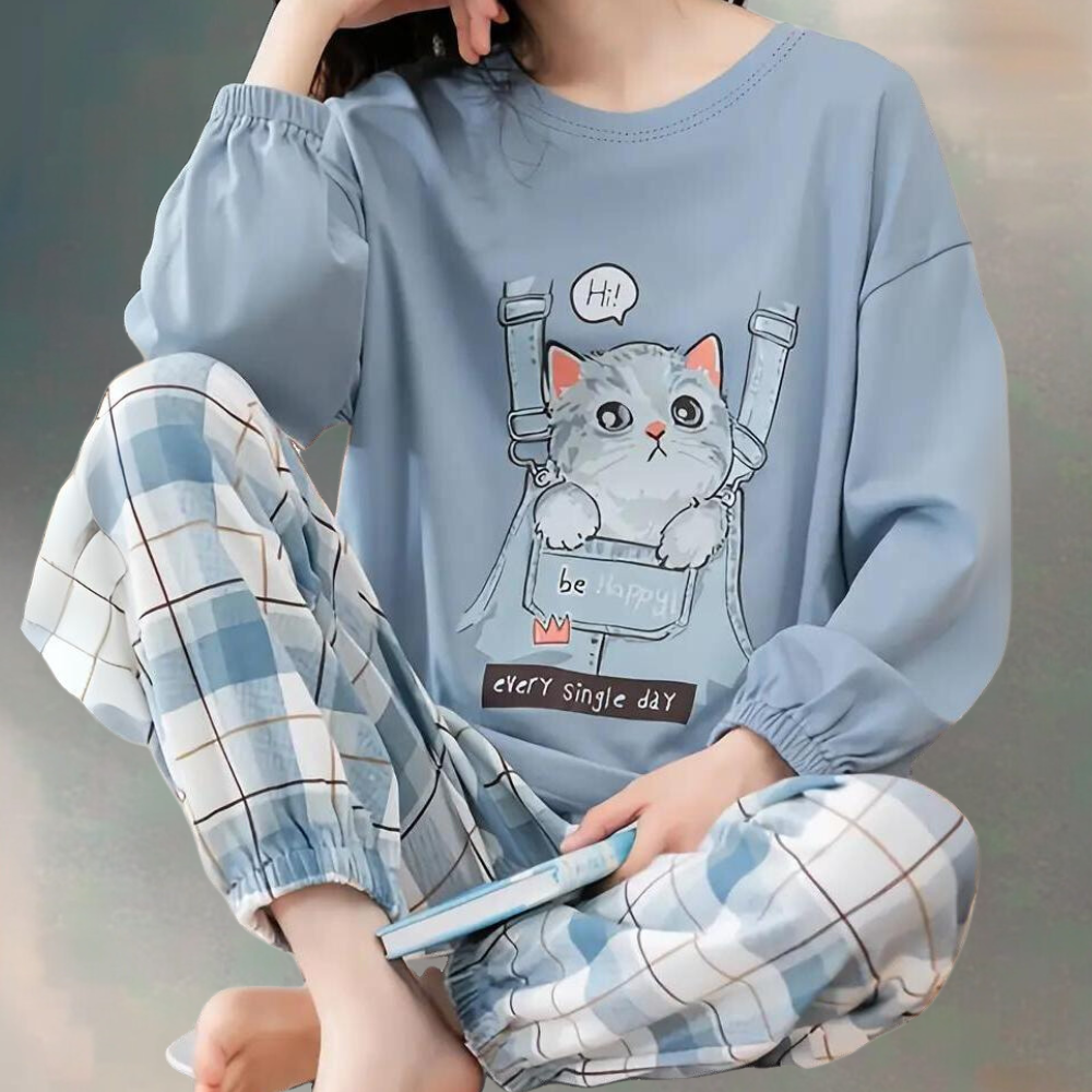 Galia - Relaxed and elegant lounge set for women