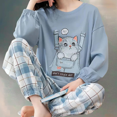 Galia - Relaxed and elegant lounge set for women