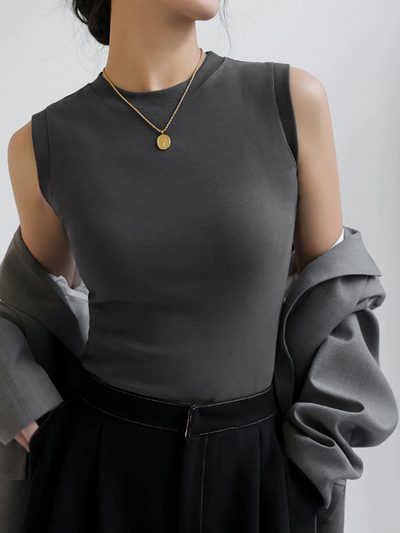 Mouwloze dames top – Aansluitend model met ronde hals