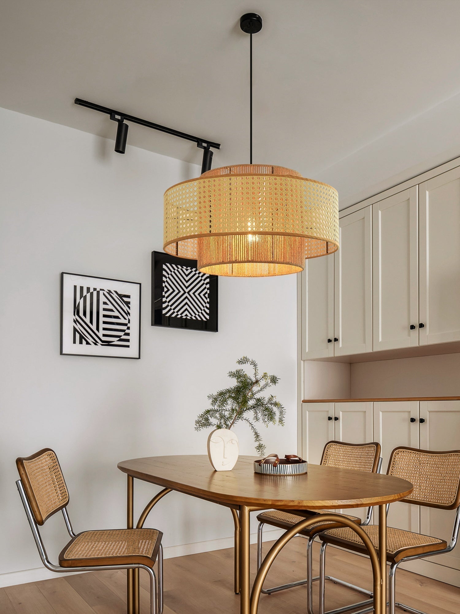 Ulshayra – Concentric Rattan Pendant Light
