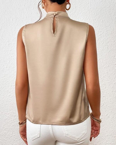 Dames mouwloze satijnen top – Gekruiste halslijn met keyhole detail