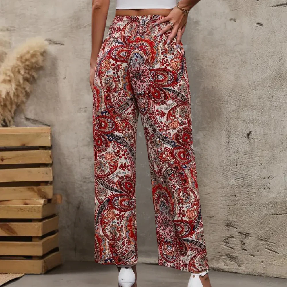Airy trousers with paisley print – Elastic waistband and straight legs