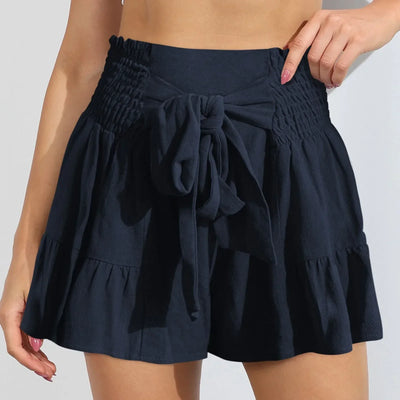 Karla - Lightweight summer shorts for chic women 