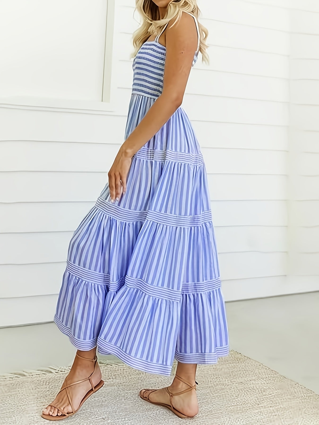 Darla | Stijlvolle Gestreepte Maxi Jurk met Elegante Pasvorm