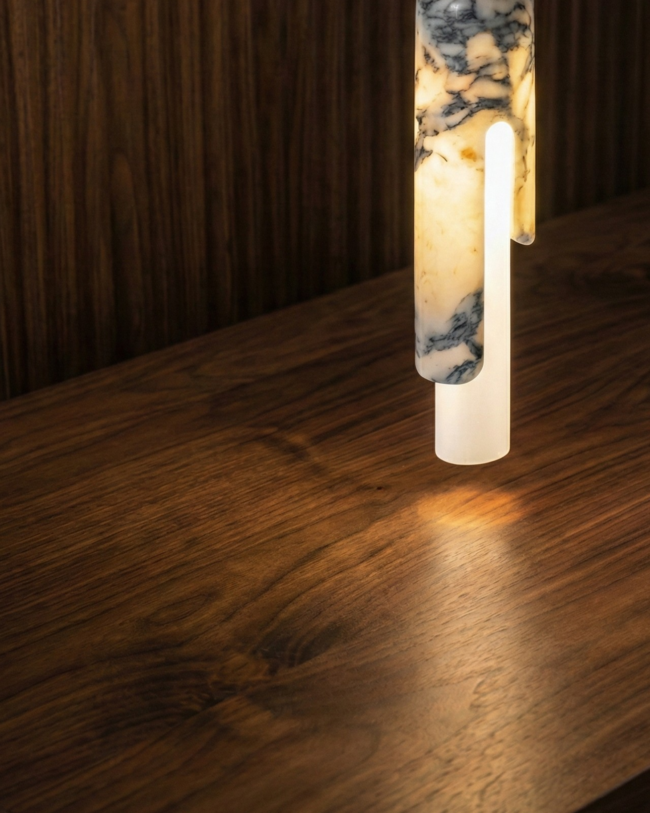 Zorva – Suspension Pendant Light