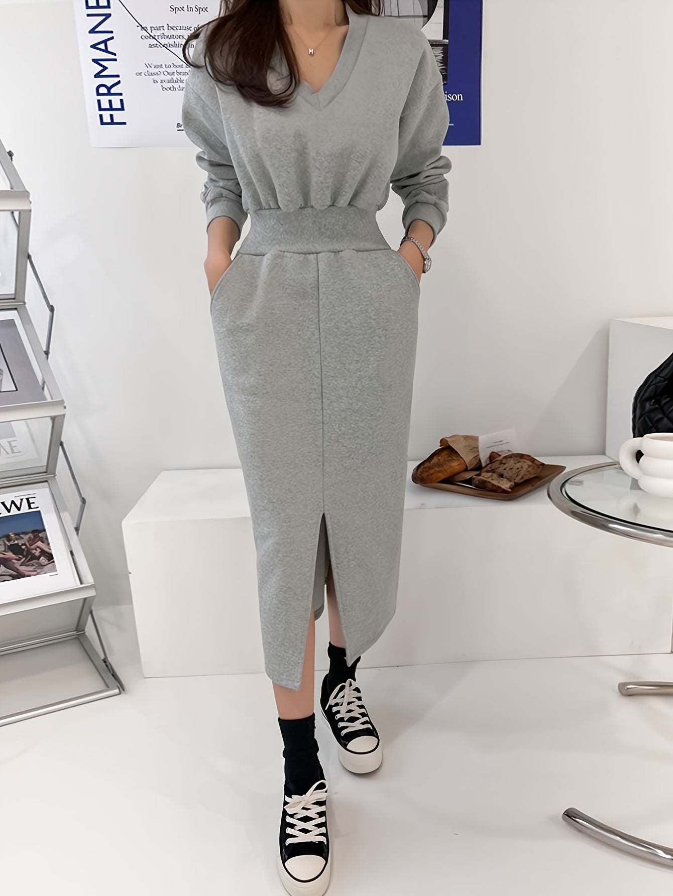 Everley | Elegante Midi Jurk met V-hals en Tailleband