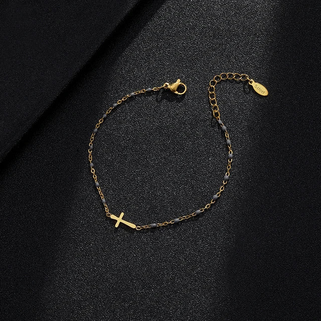 Jytte - Gold-colored Cross Bracelet