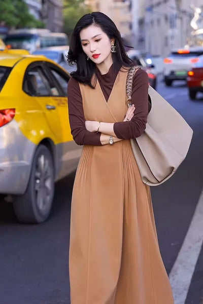 Floor | Elegante Mouwloze Midi-Jurk met V-Hals