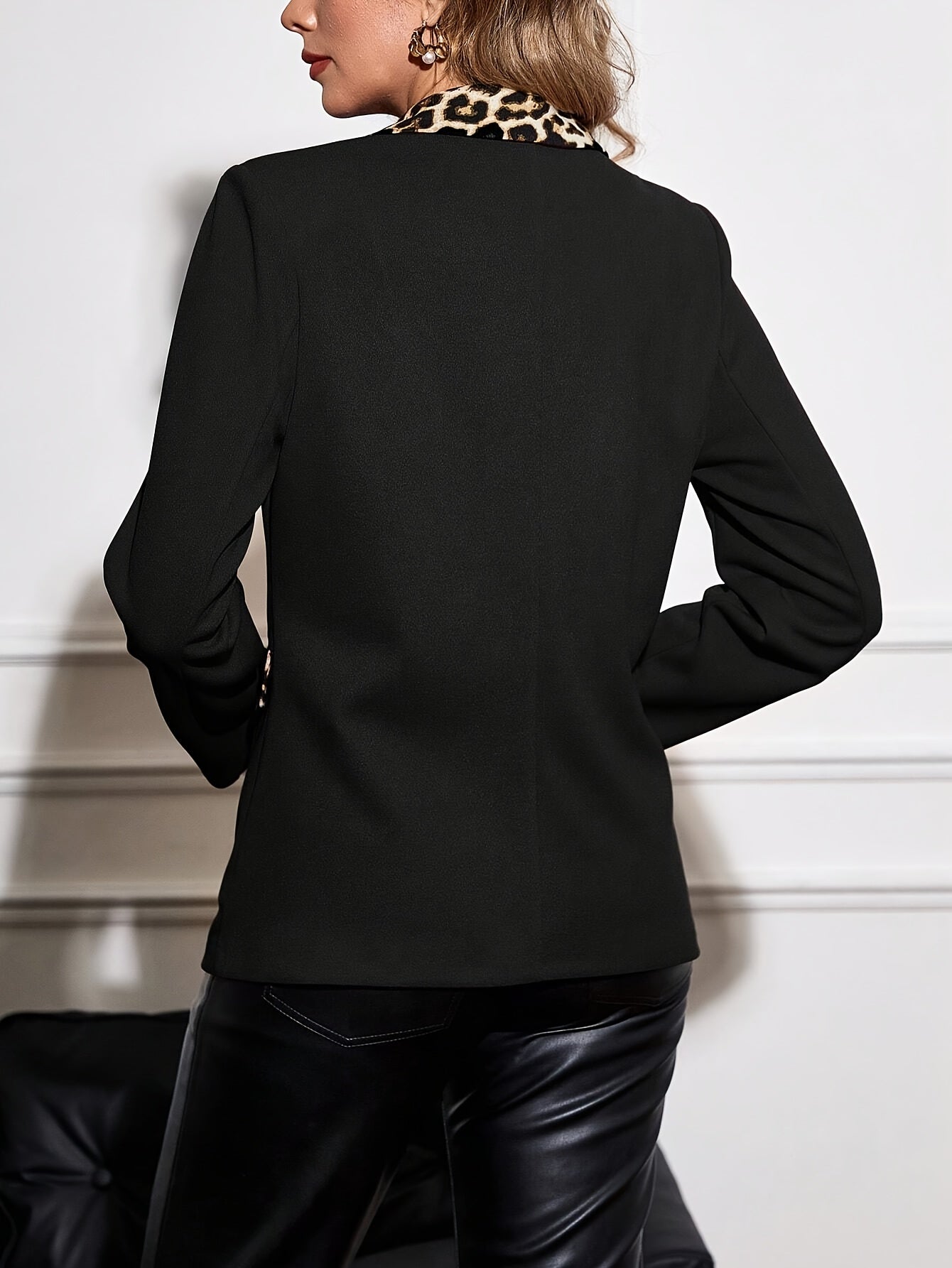 Freida | Stylish Blazer with Leopard Print Accent