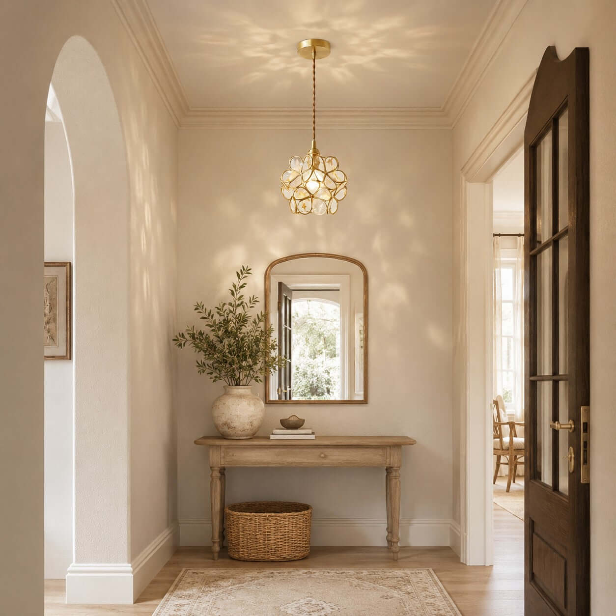 Geloura - Petal Glass Pendant Light