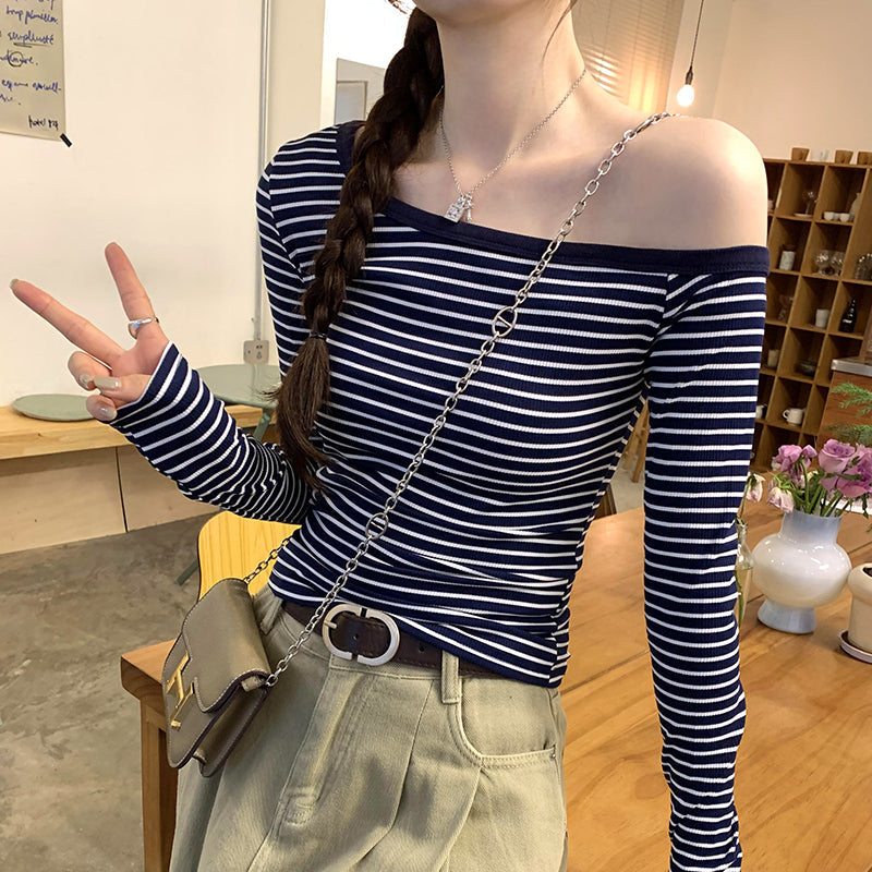 Gwen | Elegant Off-the-Shoulder Striped Top