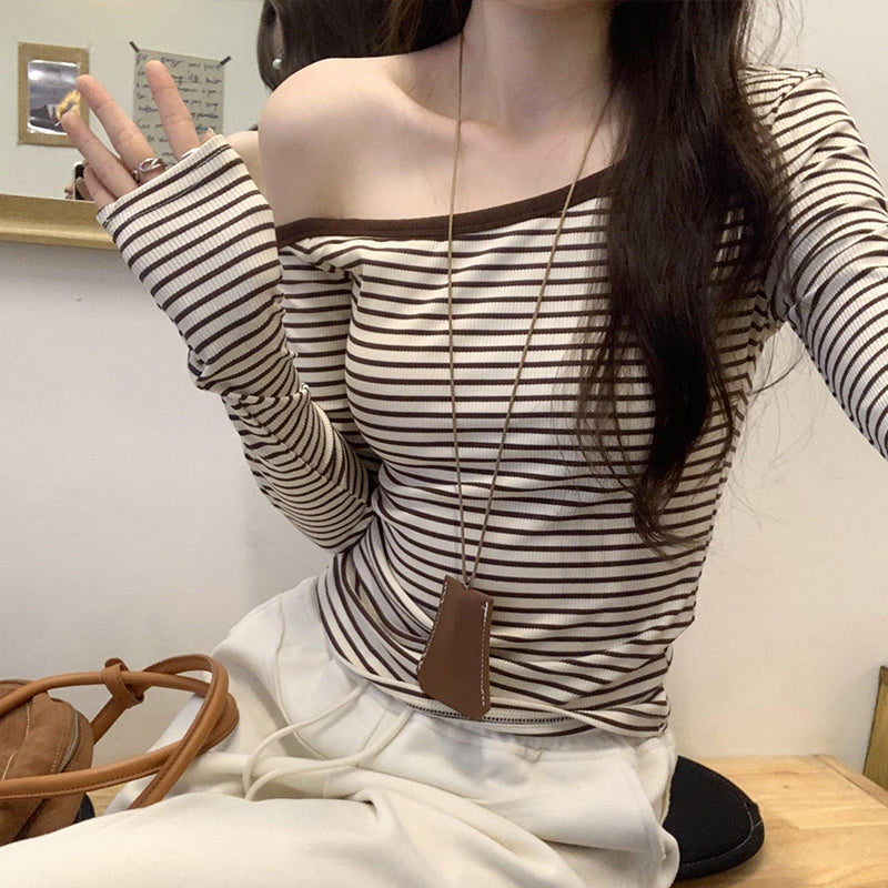 Gwen | Elegant Off-the-Shoulder Striped Top