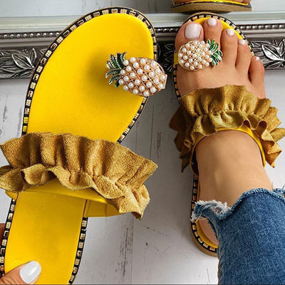 Livia - sandals with ruffles and pineapple details