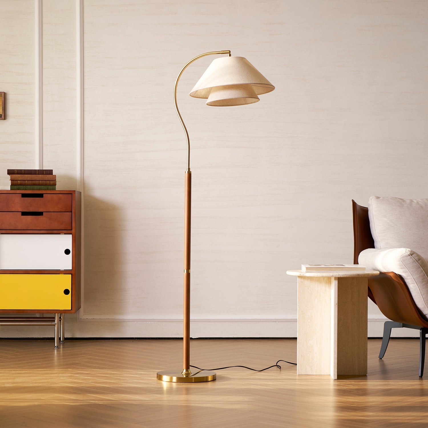 Valdorin - Sculptural Hand Floor Lamp