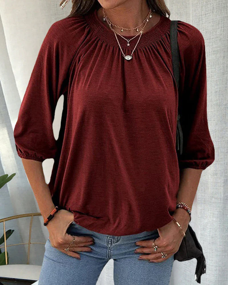 Dames top – Losvallende top met ronde hals en plooidetail