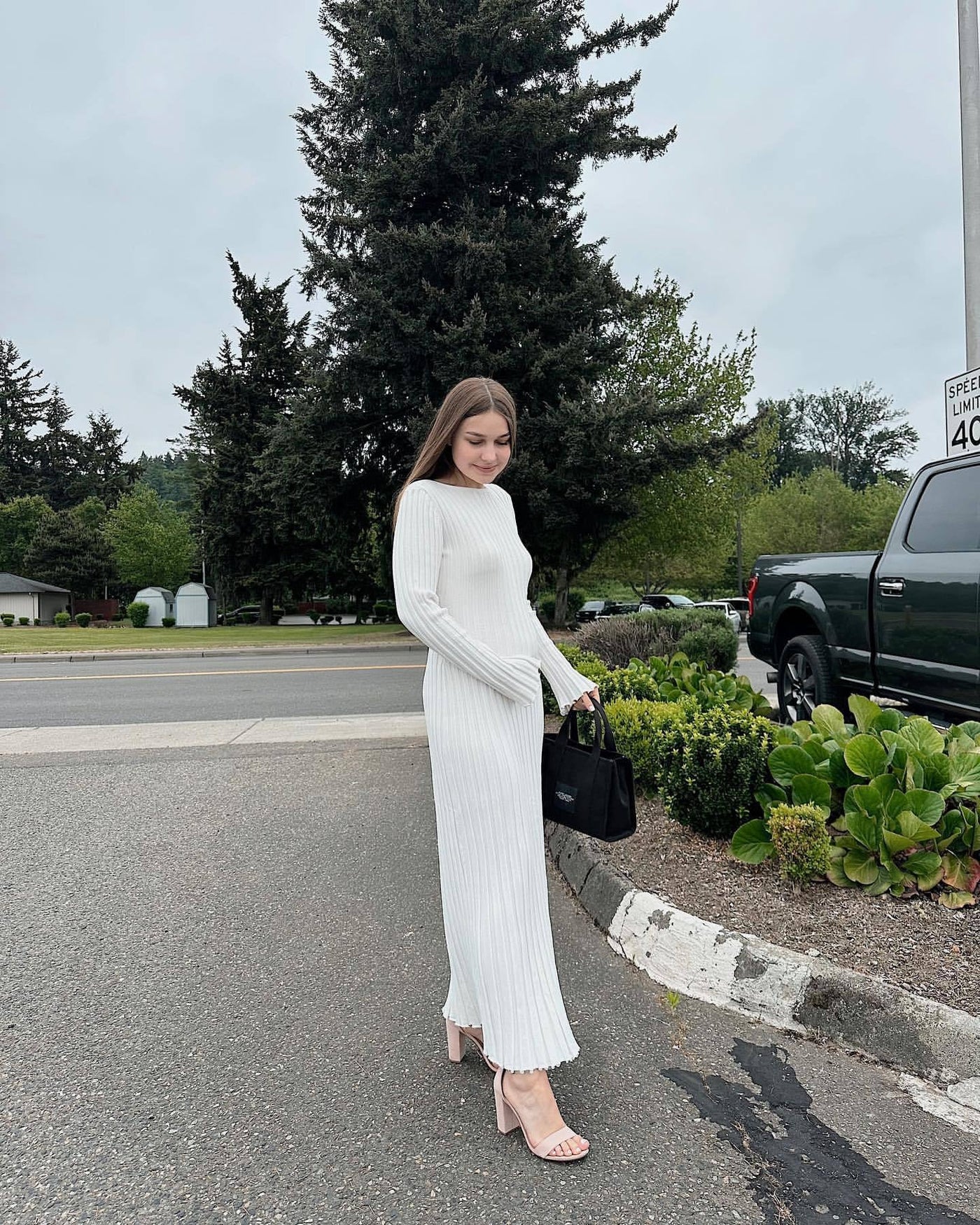 Isabel | Elegante Gebreide Maxi Jurk met Strikdetail