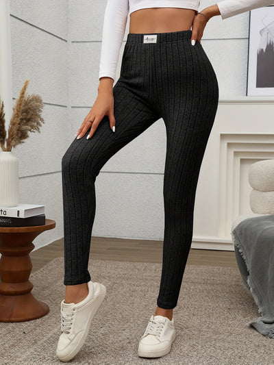 Issabella | Elegant Slim-Fit Corduroy Trousers for Women