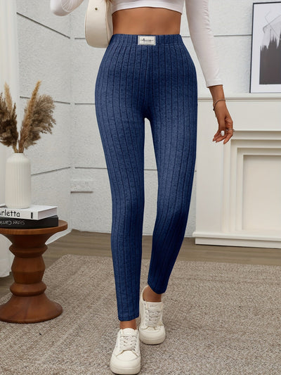 Issabella | Elegant Slim-Fit Corduroy Trousers for Women