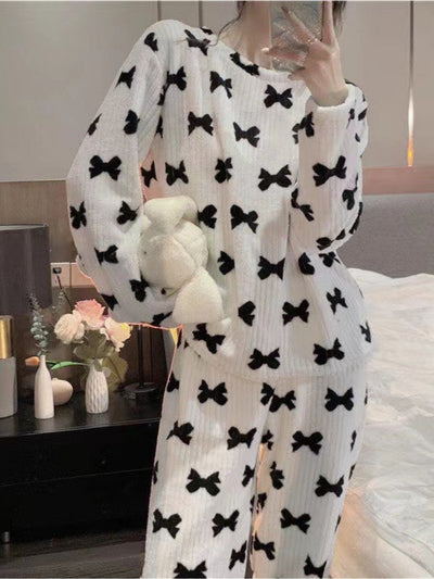 Jacqueline | Cozy Fleece Pyjama Set with Bow Print 