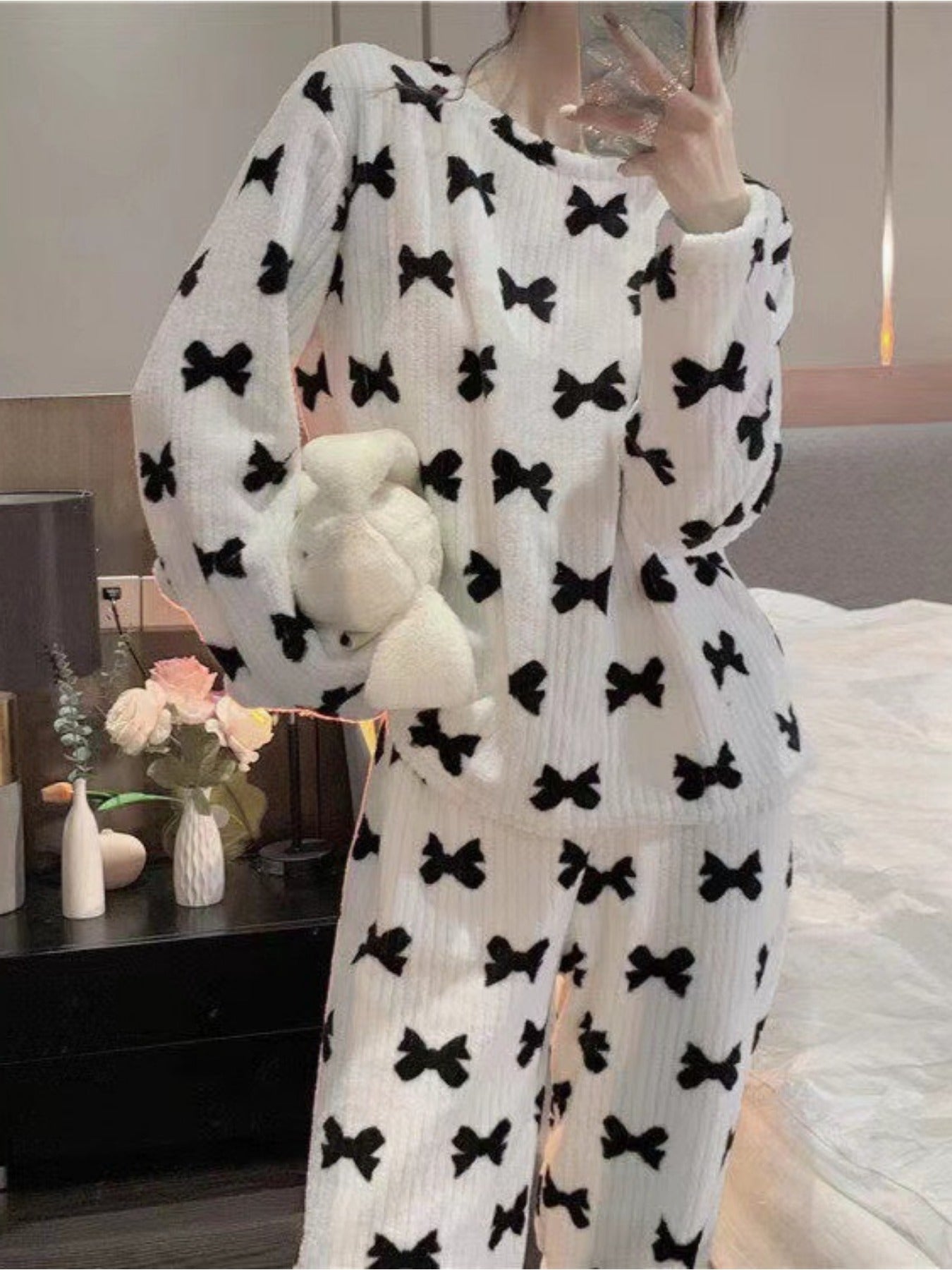 Jacqueline | Cozy Fleece Pyjama Set with Bow Print 