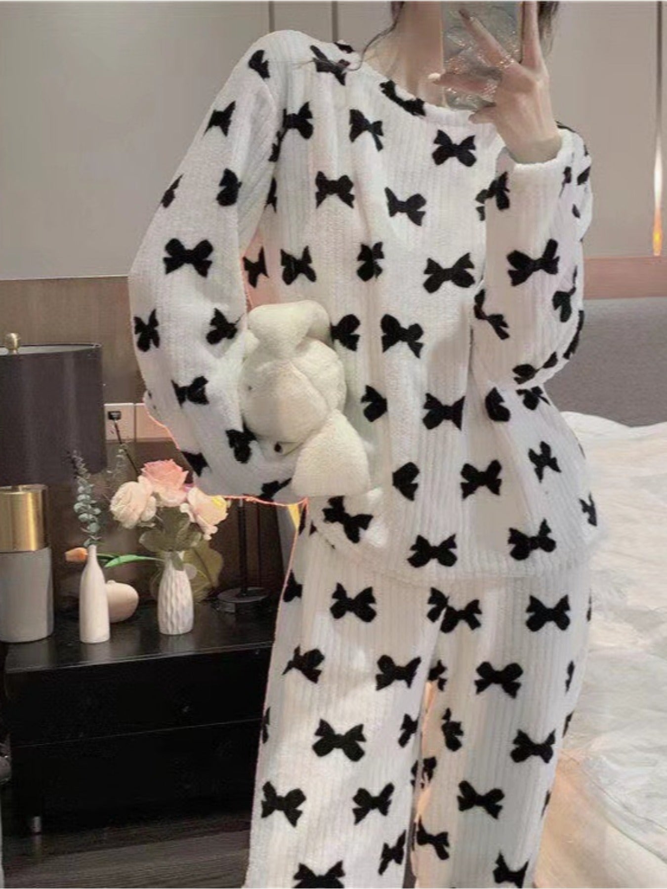 Jacqueline | Cozy Fleece Pyjama Set with Bow Print 