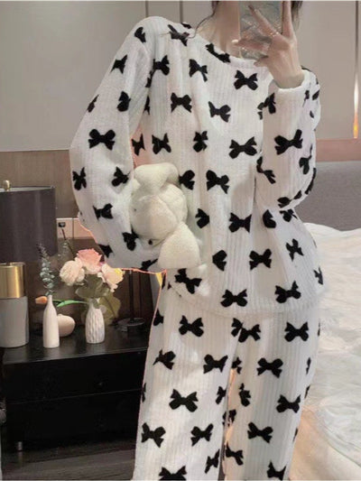 Jacqueline | Cozy Fleece Pyjama Set with Bow Print 