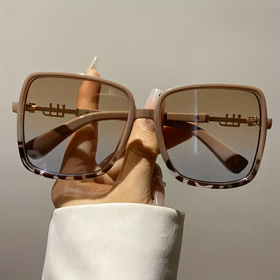 Jada | Oversized Vierkante Zonnebril met Gradient Lenses