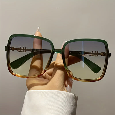 Jada | Oversized Vierkante Zonnebril met Gradient Lenses