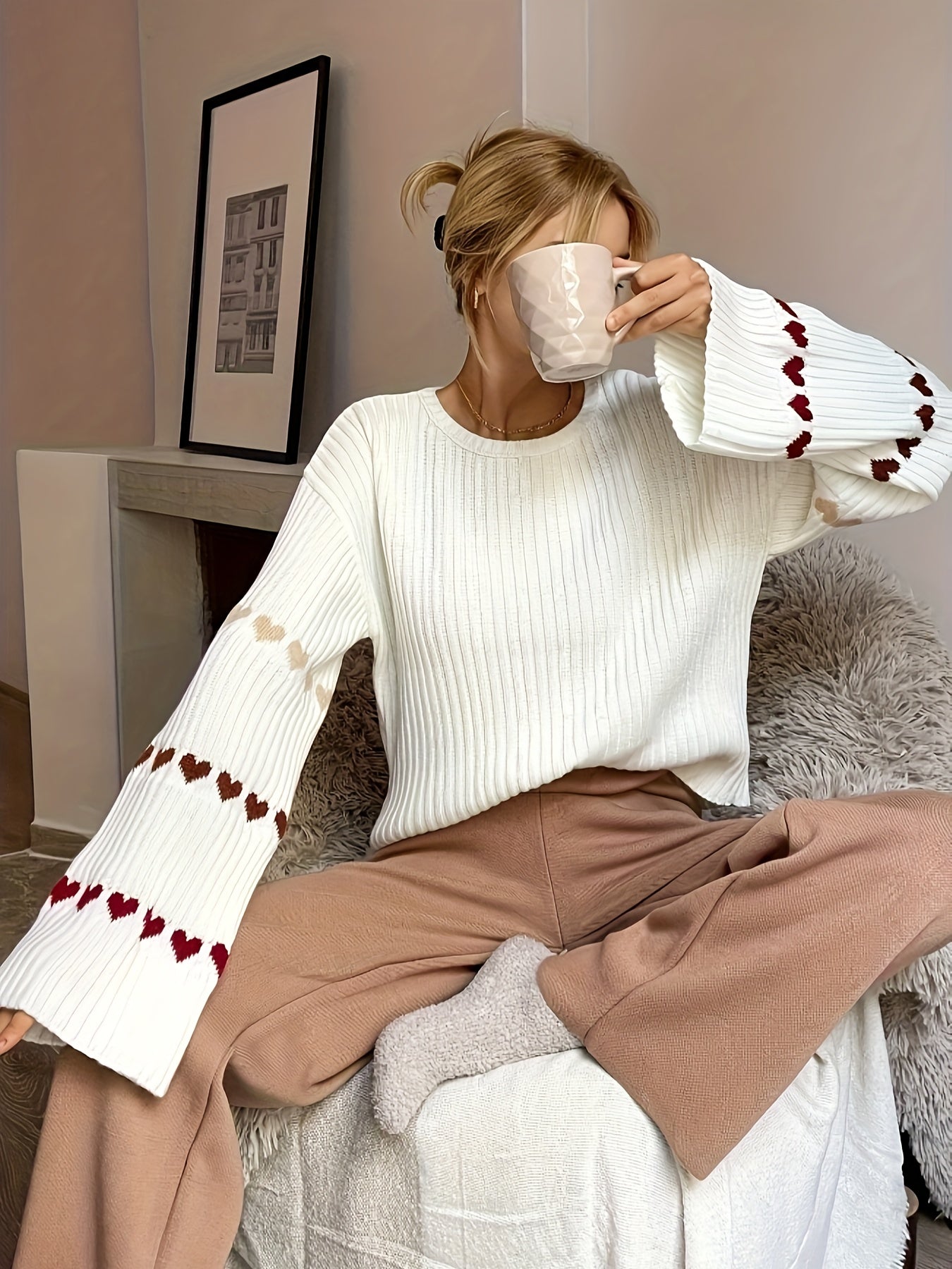 Jessa | Elegant Sweater with Heart Pattern and Wide Sleeves 