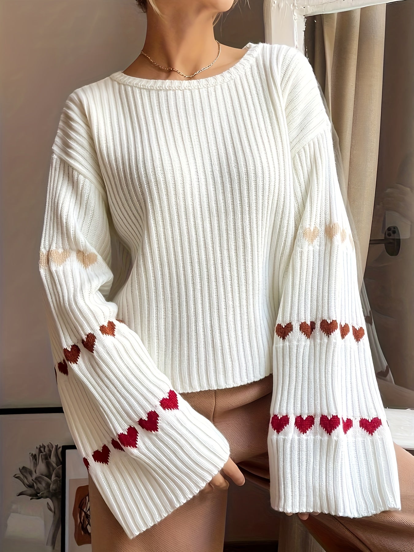 Jessa | Elegant Sweater with Heart Pattern and Wide Sleeves 