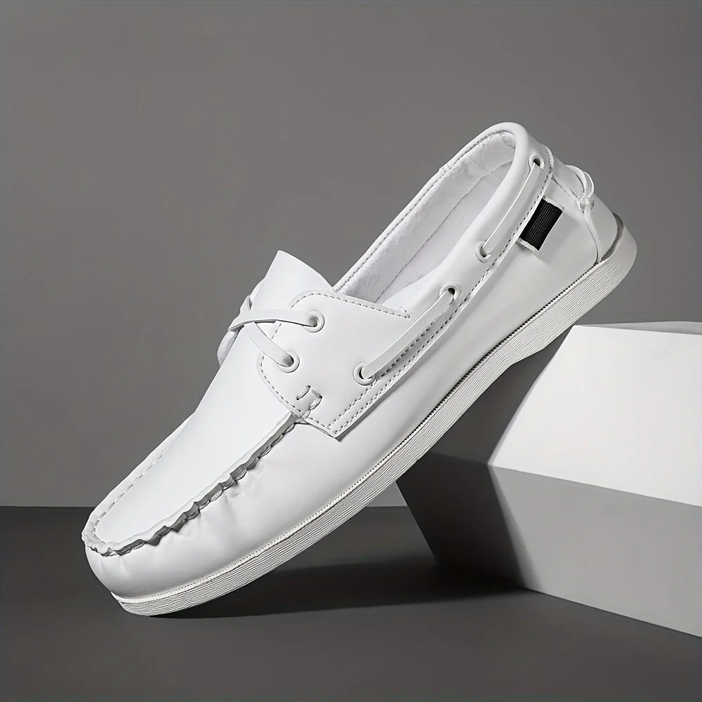 Men's Slip-On Shoe – Nautical Look with Stylish Details