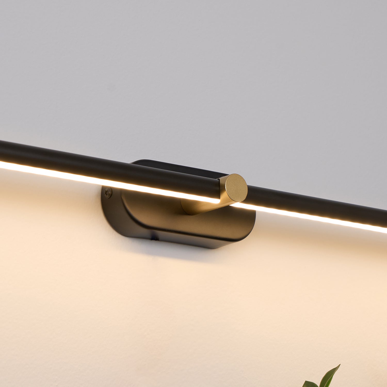 Andora – Linear Wall Lamp For Mirror Lighting