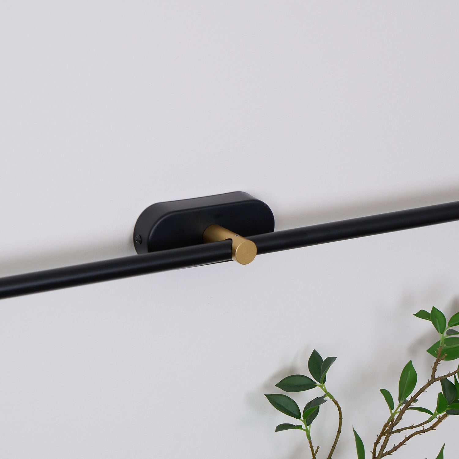 Andora – Linear Wall Lamp For Mirror Lighting