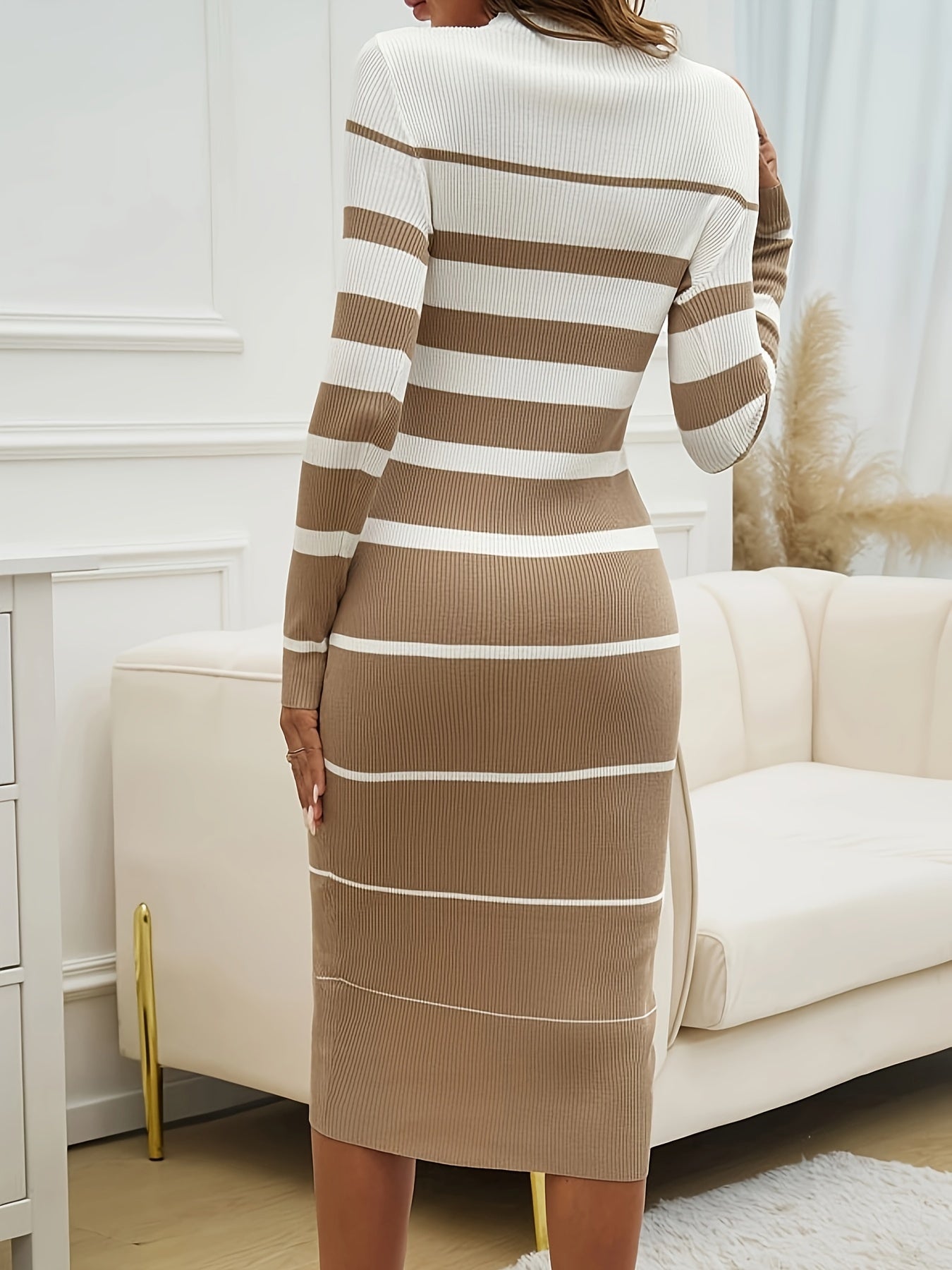 Kayli| Elegante Gestreepte Gebreide Jurk met Lange Mouwen