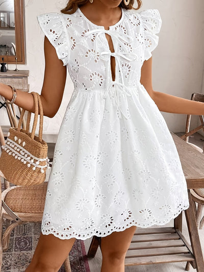 Kennedy | Elegante Broderie Jurk met Charmante Details
