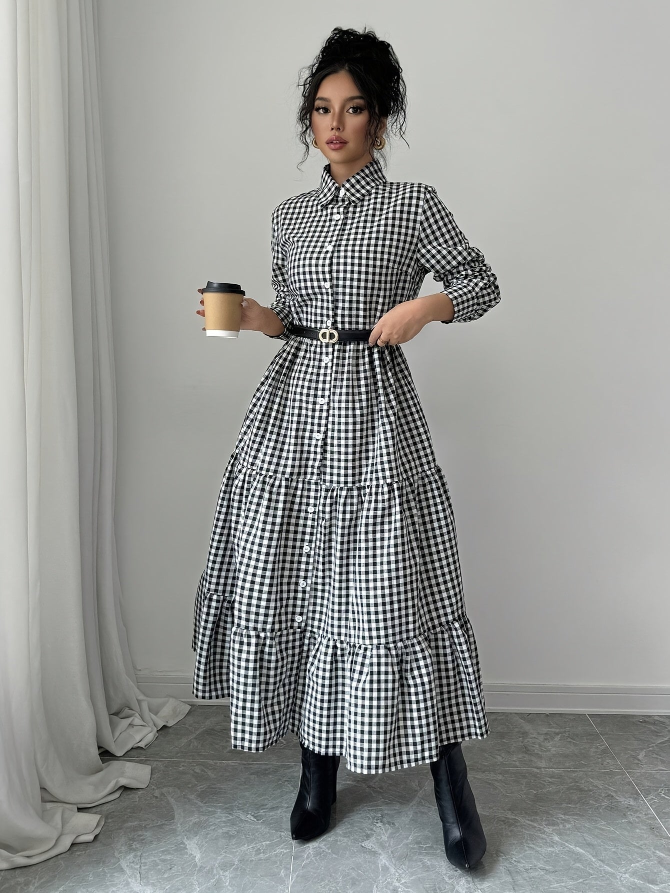 Kristina | Elegante Geruite Maxi Blousejurk met Knoopsluiting