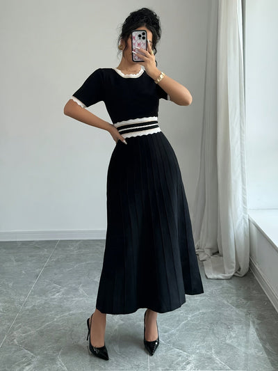 Kylene | Elegante Gebreide Jurk met Taille Accent