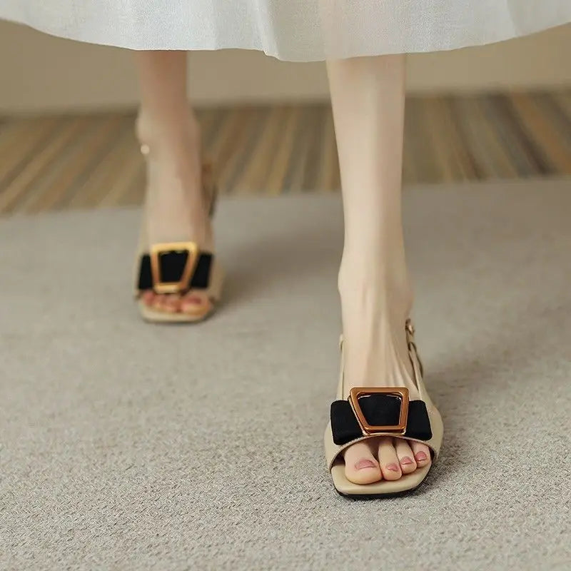 Eva - block heel sandals with buckle