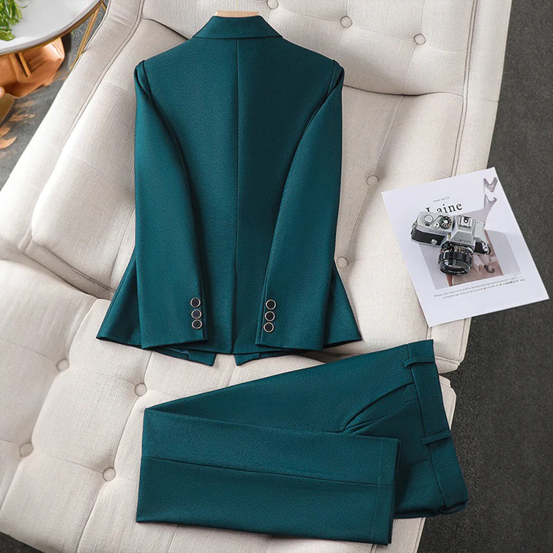LAURA - Elegant blazer and trouser set