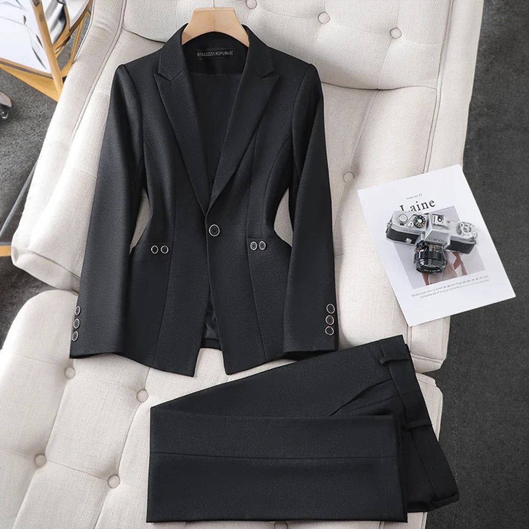 LAURA - Elegant blazer and trouser set