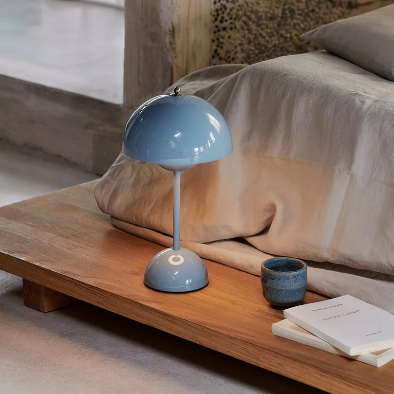 Dilvane – Cordless LED Dome Table Lamp