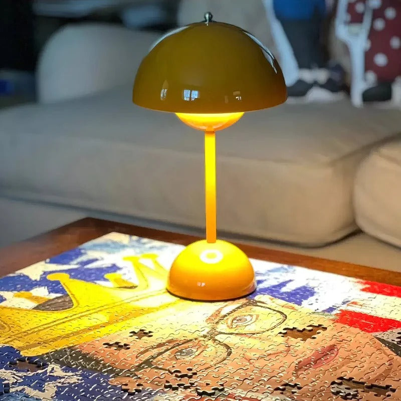 Dilvane – Cordless LED Dome Table Lamp